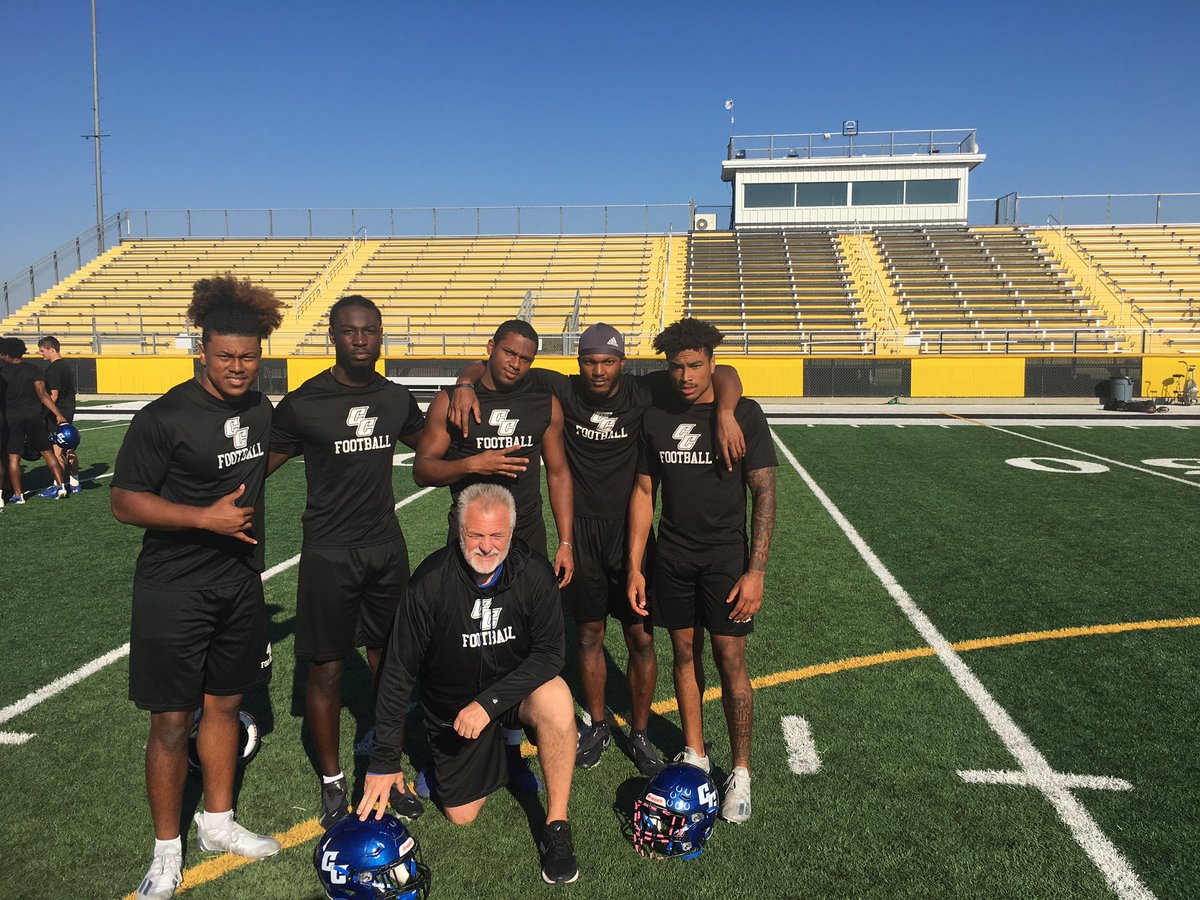 mark_gibson9's tweet photo. Cisco college football @CiscoWranglerFB on the road vs New Nexico Milatary Institute @nmmibroncos 
3pm CST  
Wool Bowl Rosewell NM
#BUSINESSTRIP
#WRANGLERUP https://t.co/dOr9kx5uzp
