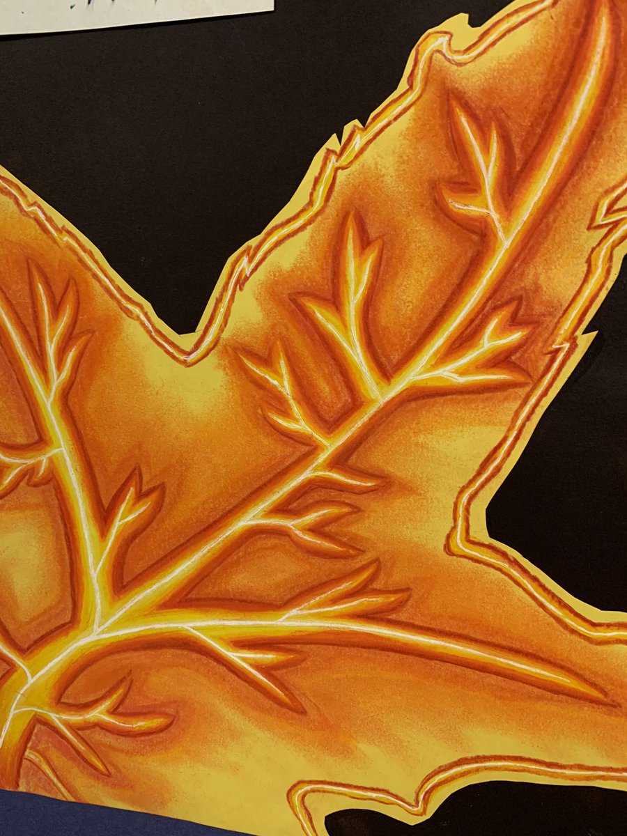 KatieHosbach's tweet photo. Perhaps these 6th grade Fall leaf drawings might encourage the Autumn colors to arrive? #zoomingin #smithknights #lookclose #veinpatterns #analogouscolors #tsdart #tsdthinkers #coloredpencil &amp; #chalkpastels https://t.co/jGwYGOqYGF
