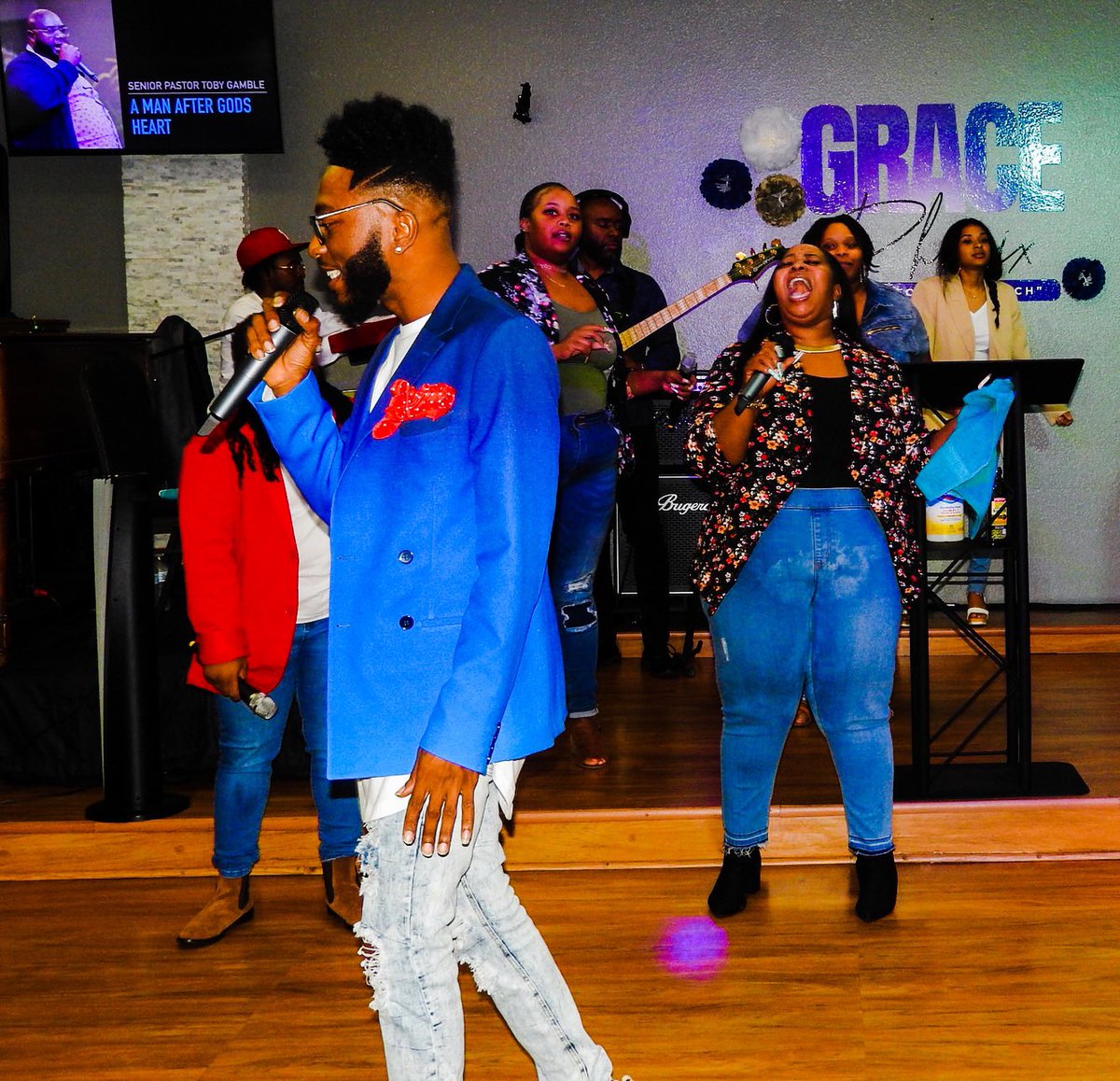 PhxGrace's tweet photo. #gracethepeopleschurch #greatgrace #authenticworship #Godisgreat #miracleworker #liveinabundance https://t.co/0xEX9bqXBi