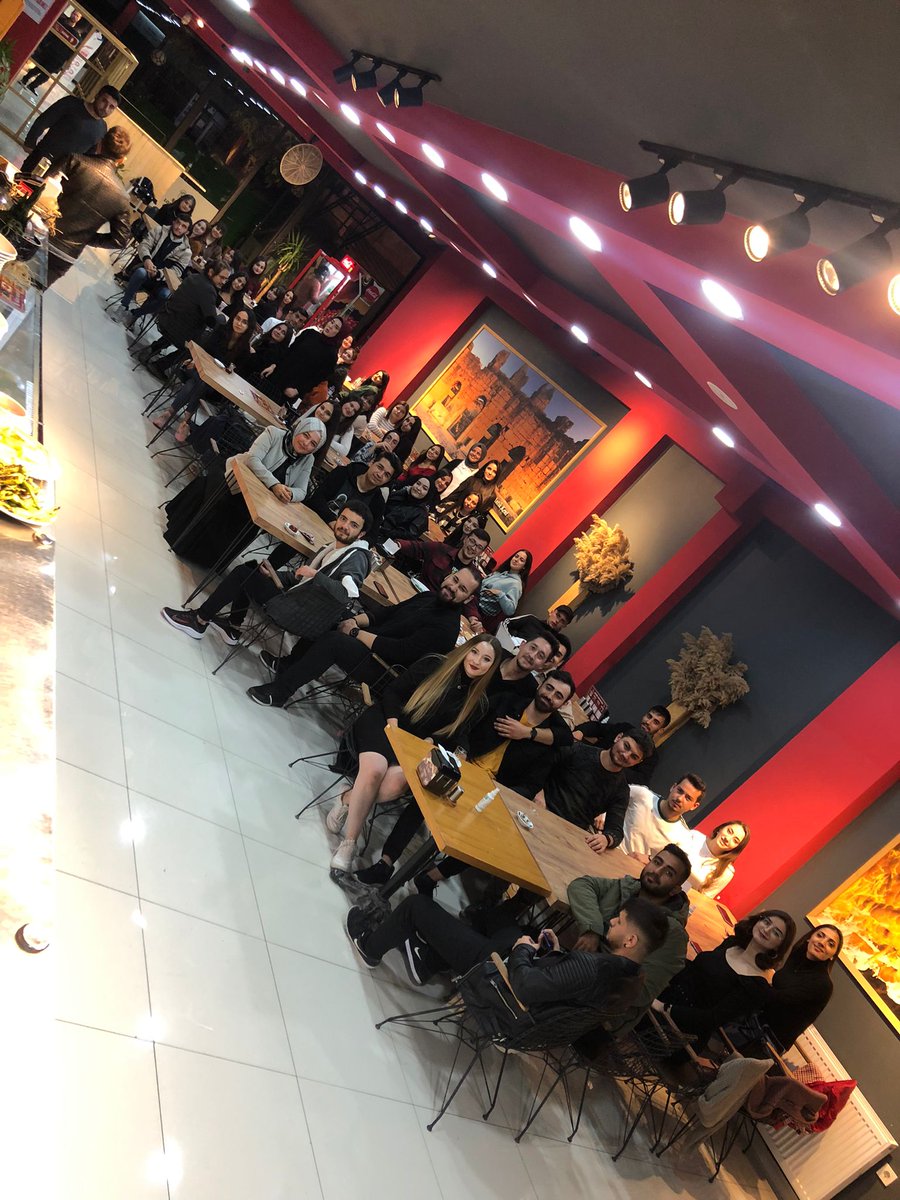 MakuSosyalYasam's tweet photo. Topluluğumuzun yeni üyeleri ile tanışma yemeğimiz https://t.co/8eHafyc4r6