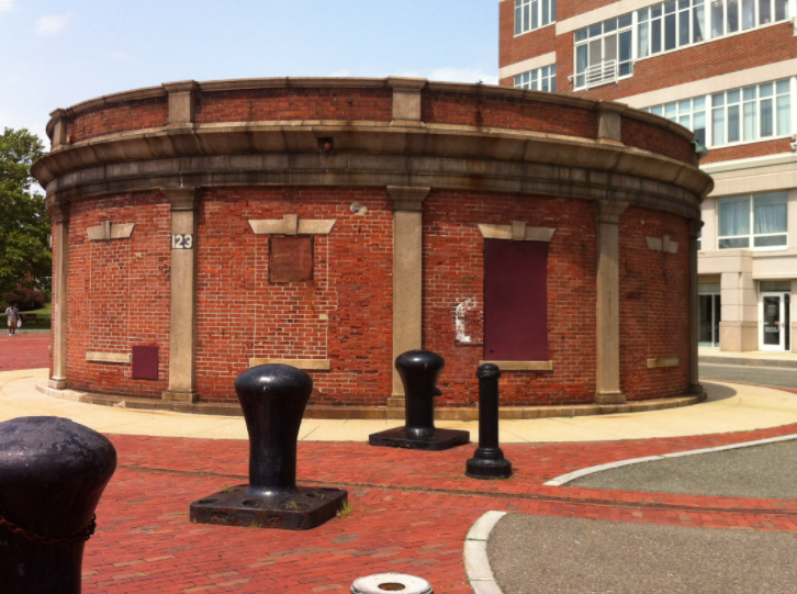 SusanGGav's tweet photo. @universalhub Old Pump House in Navy Yard by Pier 4 https://t.co/acv256NI7Y
