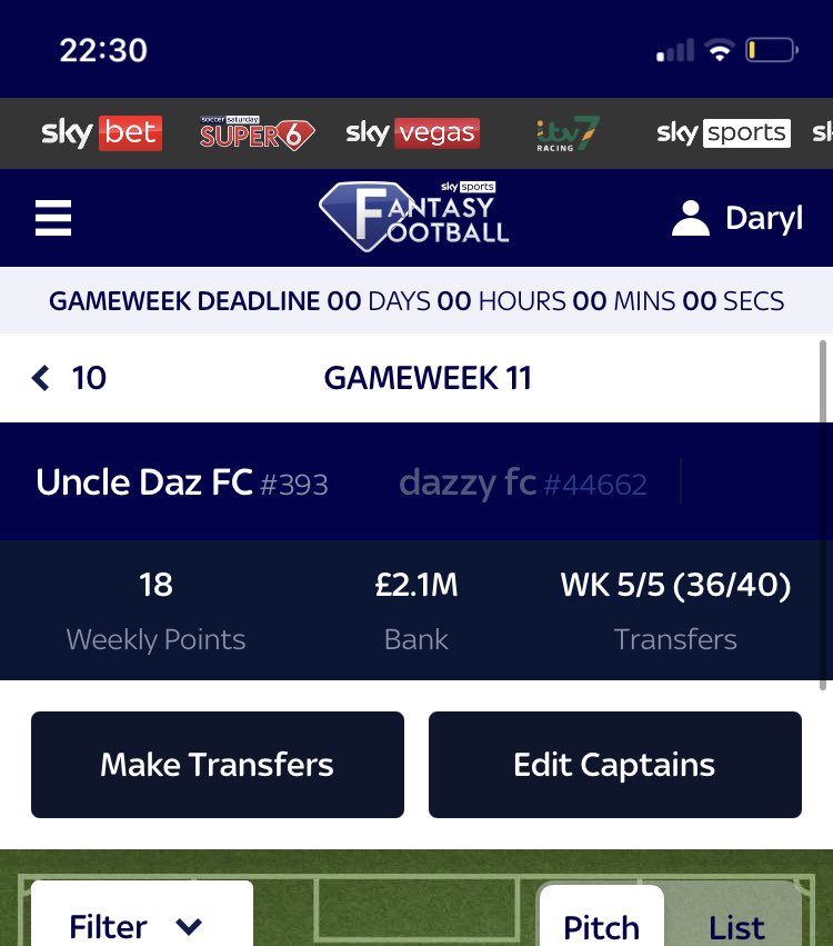 dazzy1878's tweet photo. #393 OR in #skff. Time to say 👋 to Auba. Happy with 18 points today but looking at a long term plan with the busy December schedule in sight. 36 transfers left but plans to use 1 or 2 in the next 2 GW’s https://t.co/M2YCqFAJ5B