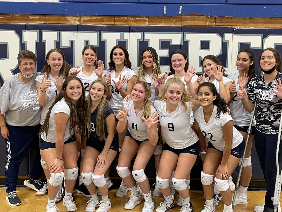RHS_VBnj's tweet photo. NJIC Colonial Division Champs! Six years in a row!!!! #moregoals #family https://t.co/p1VJoiYx1J