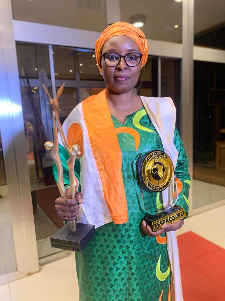 MACKY KIDY Aicha🇳🇪 (@mackykidyaicha) on Twitter photo 3 Prix pour <a href="/ZinderFilm/">Zinder, the film</a>
🇳🇪Meilleure Réalisatrice de l'Afrique de l'ouest <a href="/ecowas_cedeao/">Ecowas - Cedeao</a>
🇳🇪Femme ambassadrice paix <a href="/AFD_France/">Agence Française de #Développement (AFD) 🇫🇷 🇪🇺</a>
🇳🇪mention spéciale @conseildelentente
<a href="/balibari01/">Films du Balibari</a> <a href="/PresidenceNiger/">Présidence du Niger</a> <a href="/aboubacar_bello/">BELLO G. Aboubacar</a> <a href="/ARTEfr/">ARTE</a> <a href="/GenerationAfri2/">Generation Africa</a> 3 Prix pour <a href="/ZinderFilm/">Zinder, the film</a>
🇳🇪Meilleure Réalisatrice de l'Afrique de l'ouest <a href="/ecowas_cedeao/">Ecowas - Cedeao</a>
🇳🇪Femme ambassadrice paix <a href="/AFD_France/">Agence Française de #Développement (AFD) 🇫🇷 🇪🇺</a>
🇳🇪mention spéciale @conseildelentente
<a href="/balibari01/">Films du Balibari</a> <a href="/PresidenceNiger/">Présidence du Niger</a> <a href="/aboubacar_bello/">BELLO G. Aboubacar</a> <a href="/ARTEfr/">ARTE</a> <a href="/GenerationAfri2/">Generation Africa</a>