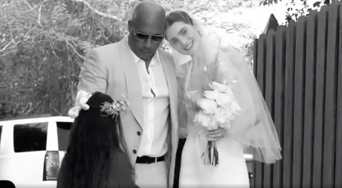 SeriesUpdateFR's tweet photo. Vin Diesel était présent pour accompagner Meadow Walker, la fille de Paul Walker, lors de son mariage.🤍 https://t.co/f1hrDVzZY6
