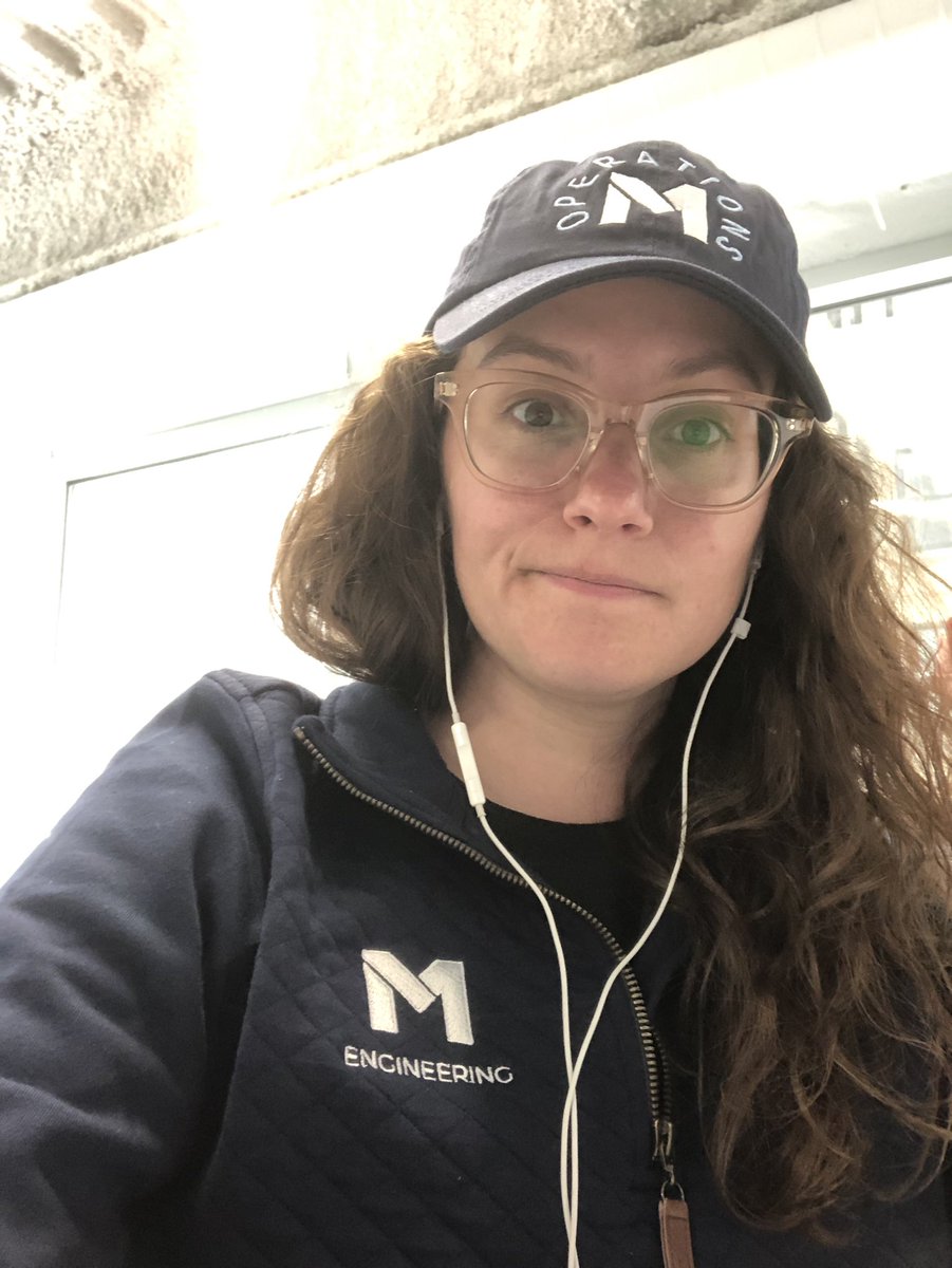 FiveSickSeven8's tweet photo. Last selfie and last meme prove how much I like M1 and how much I don’t like CSS. https://t.co/ucDyVQnXGW