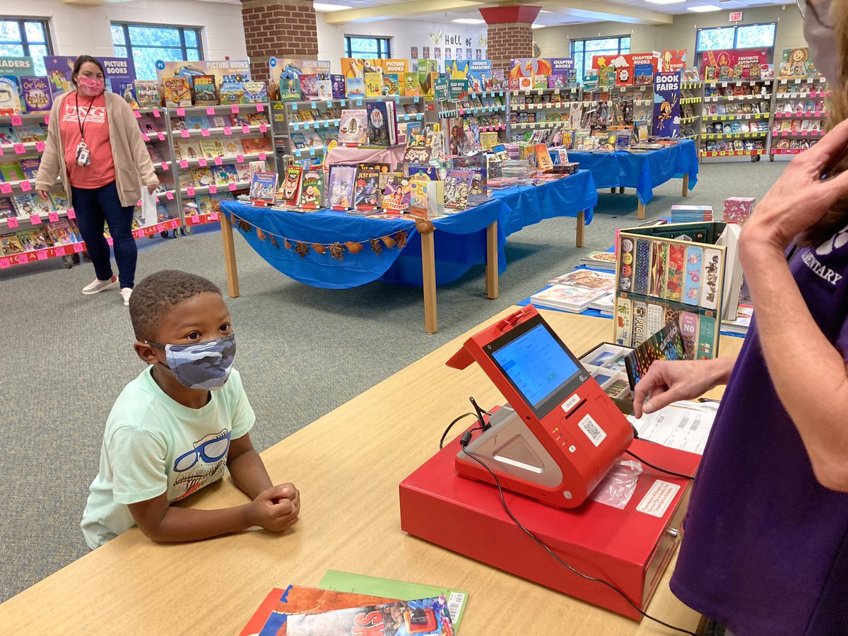 TeachLoveDaily's tweet photo. And this is what a sold out book fair looks like!! Mrs. Sheldon and Mrs. Jones rocked the book fair this week! We are so grateful for this dynamic duo that made sure that every child had an opportunity to shop, purchase and enjoy the book fair. #17k #blackboysread https://t.co/sDaZdPXUoG