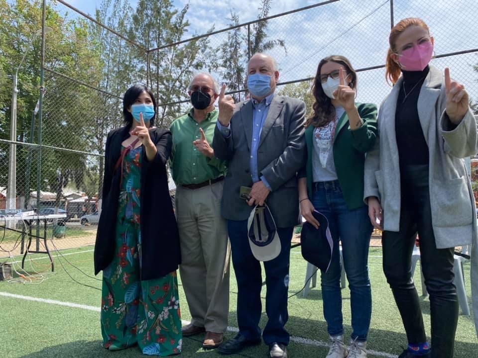 gteillier's tweet photo. [1/1] 🌱 Presentamos el proyecto de ley “justicia ambiental en los barrios” que busca fortalecer la facultad de los municipios para detener a empresas contaminantes 🏭 https://t.co/mqWDv983C6