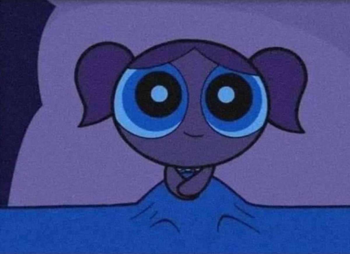mermaidbl00d's tweet photo. me watching someone get chopped up into tiny pieces in a horror movie https://t.co/kRxiUOaLFy