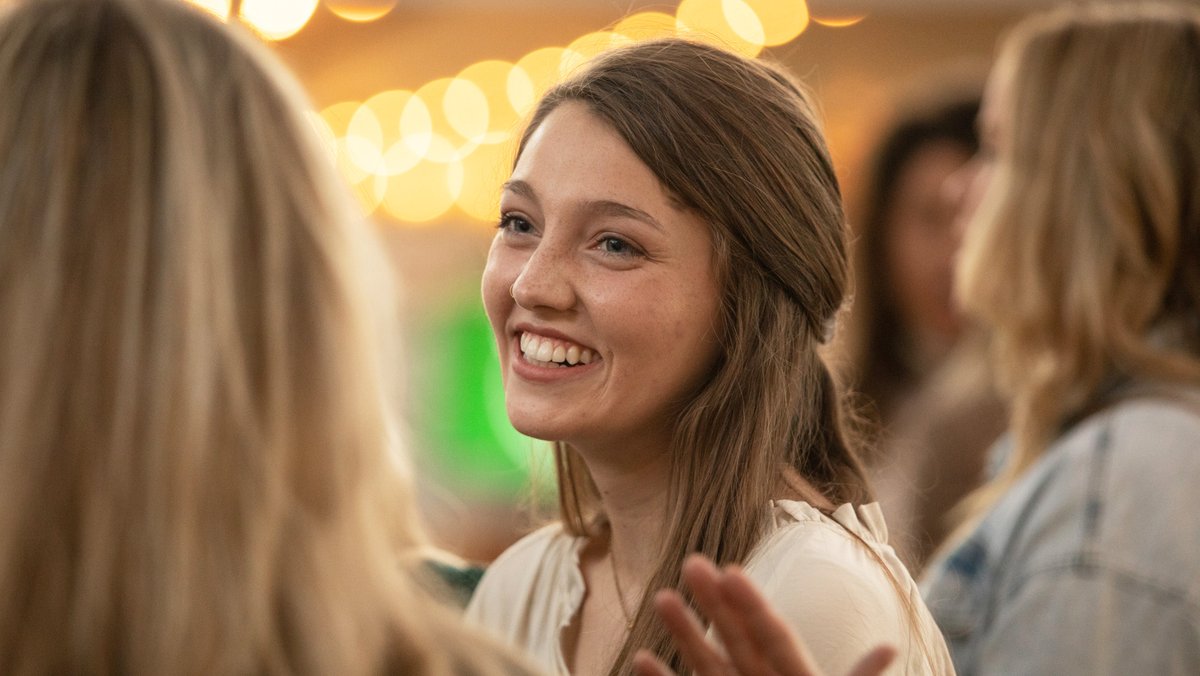 obunews's tweet photo. The OBU Women of Vision held their annual meeting Oct. 21. More than 70 women attended the event and voted to select the annual project. Read more about the group and their current project at the link below. #obuhoco #obubison #obufutureshapers
More: https://t.co/RpIBehMaON https://t.co/sC8GE0Pir9