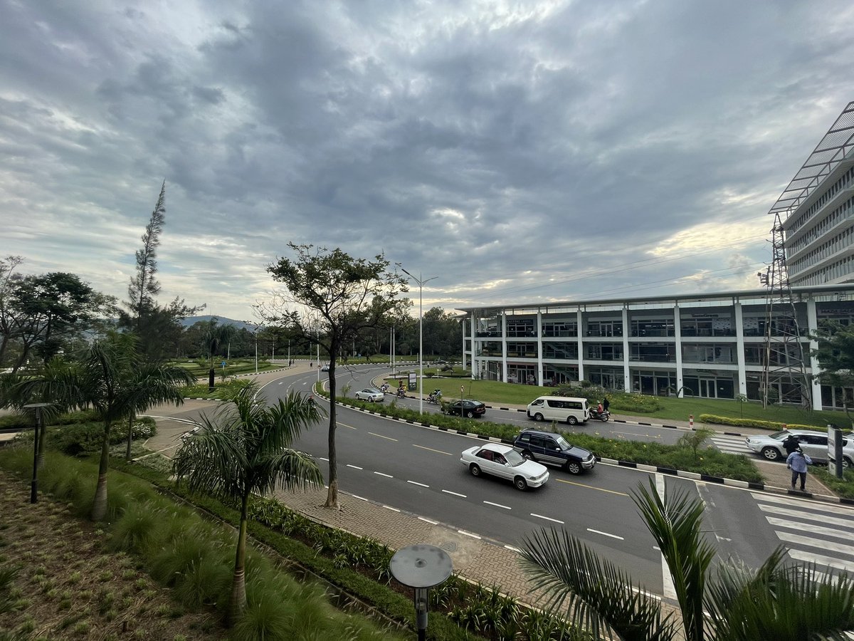 wode_maya's tweet photo. Kigali Rwanda is still clean organized &amp; peaceful🇷🇼🇷🇼🇷🇼 https://t.co/NtEokt0Irv