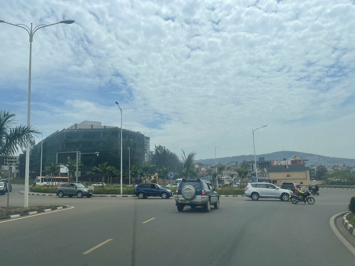 wode_maya's tweet photo. Kigali Rwanda is still clean organized &amp; peaceful🇷🇼🇷🇼🇷🇼 https://t.co/NtEokt0Irv