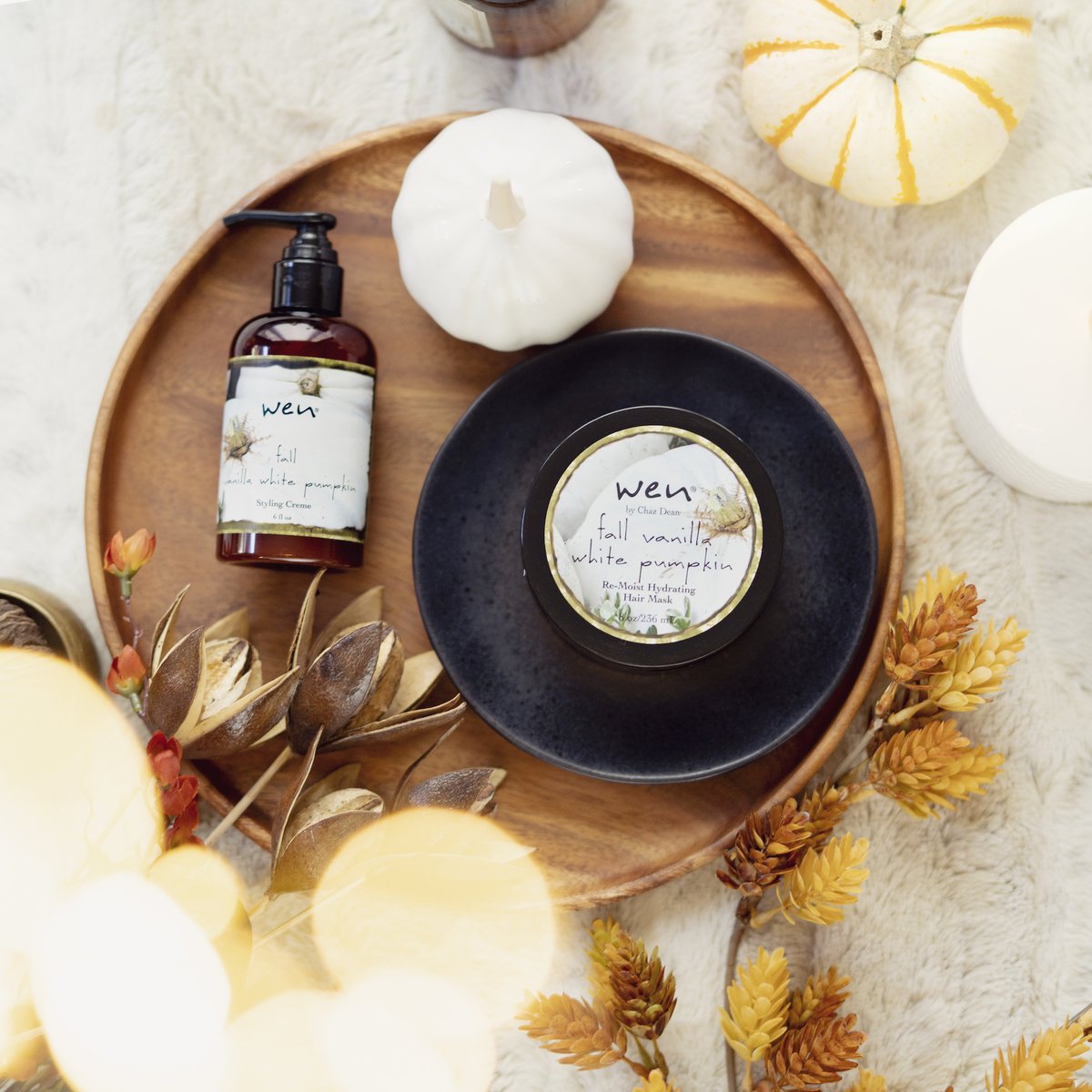 wenbychazdean's tweet photo. It’s officially pumpkin season! And what better way to celebrate this fact than with the delectable WEN® Fall Vanilla White Pumpkin haircare collection. 

Discover all of the products in this limited edition collection on our website now! 

#WENhair #fallfragrances #fallbeauty https://t.co/dw3x4vdAer