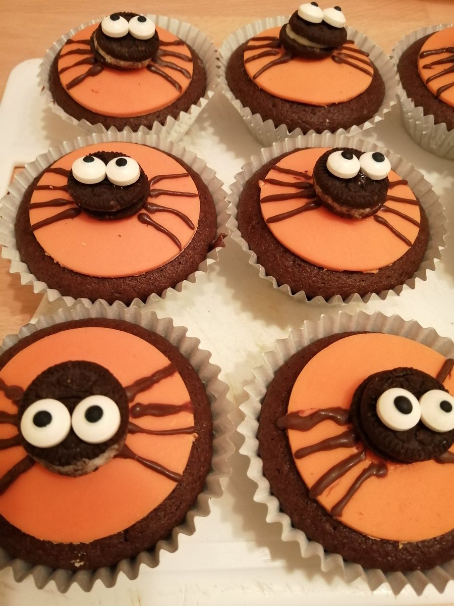 Sneak peek at my spooky spider cupcakes all ready for tomorrow's Bake Sale at Cancer Research UK Shop in Saffron Walden 🕷️🧁🧡
#SUTC #StandUpToCancer #GreatBritishBakeOff
<a href="/CRUKShops/">Cancer Research UK Shops</a> <a href="/LesleyGannMid16/">Lesley Gann</a>