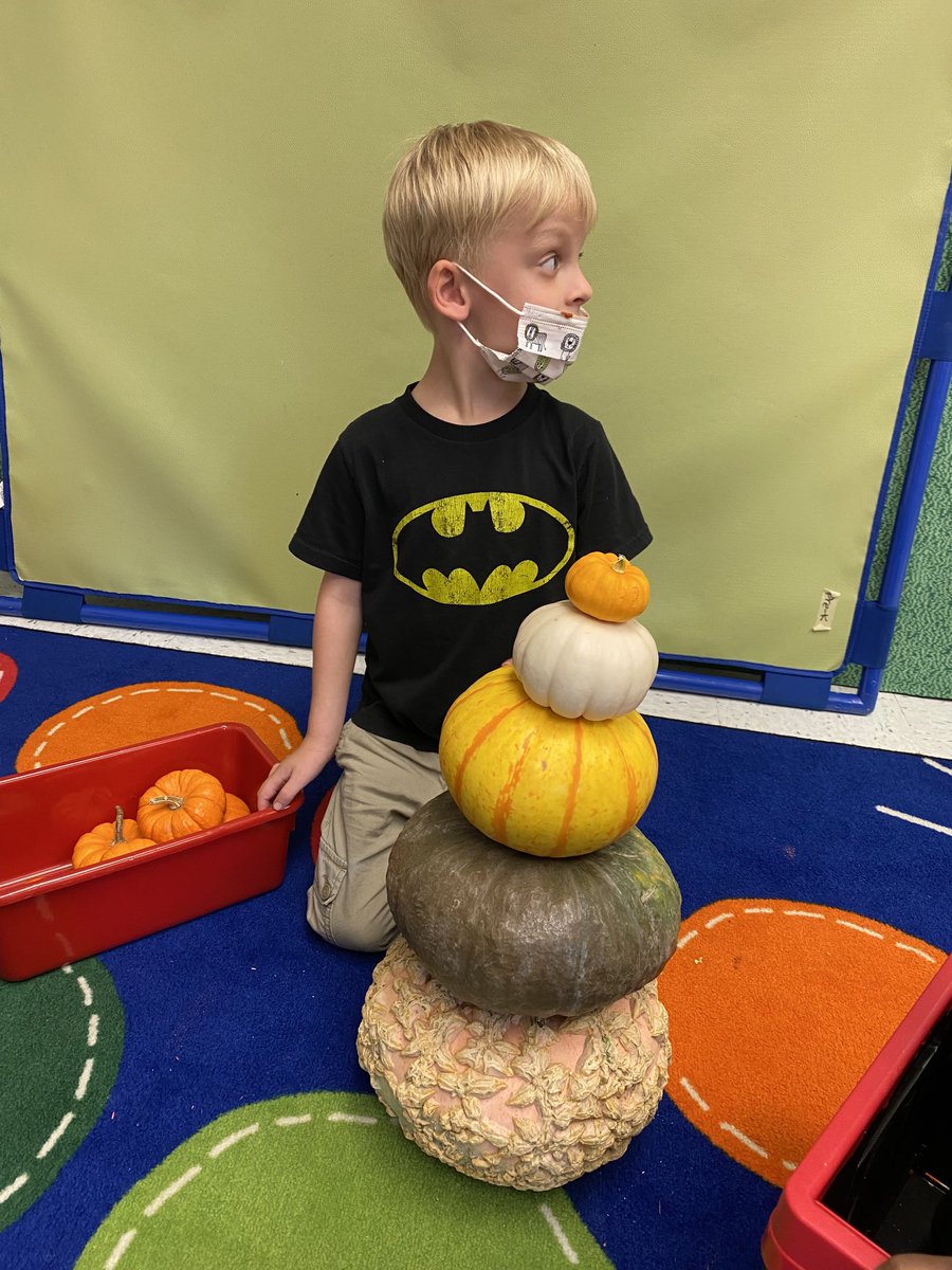 philippa_ps's tweet photo. It’s pumpkin week in preschool! ⁦@MrGerstner_FCPS⁩ ⁦@FairfaxVillaES⁩ https://t.co/H7xjcGY41Q