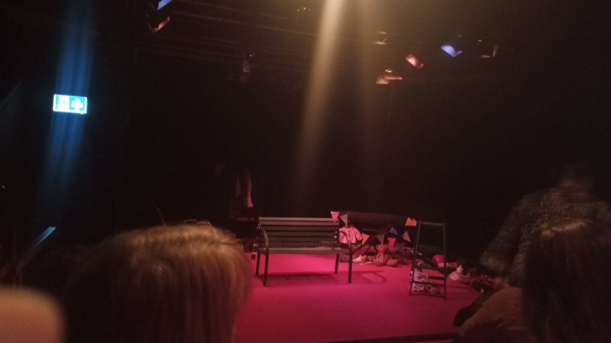 Enjoyed seeing Epic Love And Pop Songs <a href="/TinyWifeProd/">Tiny Wife Productions</a> <a href="/NewWimbTheatre/">New Wimbledon Theatre</a> this evening