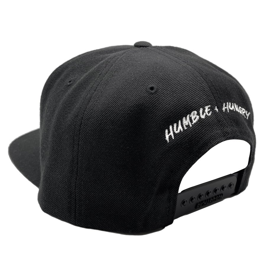 BPortistime's tweet photo. 🚨New Drop!! Cop the Official UD “UNDERDOG” Limited Edition SnapBack Hat. Y’all Know the Deal, We’re Always Staying Humble &amp; Hungry! Link in the Bio #UNDERDOG #StayLockedIn https://t.co/14lP5Lp1Bx