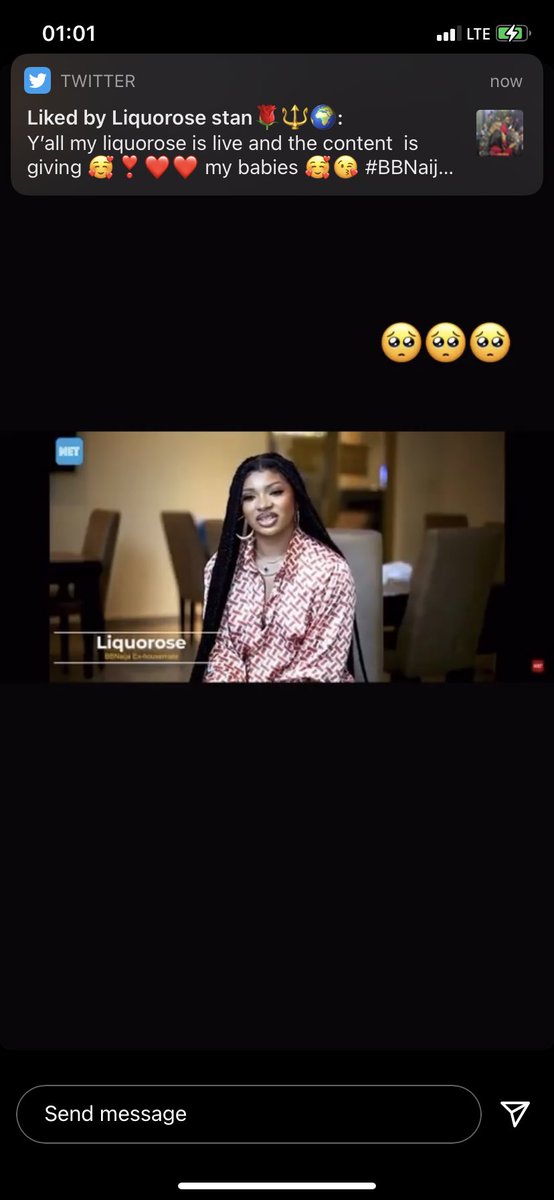 nicolekendal83's tweet photo. Queens recognize Queens👸🏼👑👑 🥰❣️ awwww can’t you just link and set us on fire 😫😫#LiquoroseFunFacts #BBNaija #FunFactWithMaria https://t.co/8hvZ0b4rMX