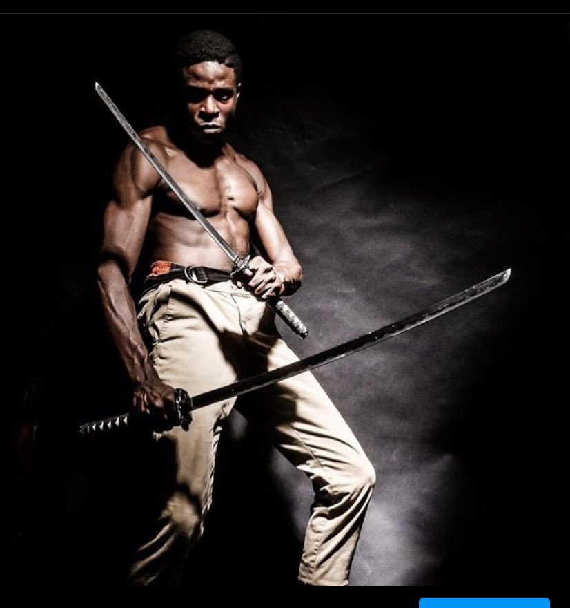 ETHEREALMASTER9's tweet photo. “keeping back the dark” 

#heroesofcolor  #africa #jamaica #love #dope #photography #atlanta #attackontitan #katana #despair #hope #fashion  #日本  #忍び　#アンニ #cosplay #blackninja #sword #katana  #japan #art https://t.co/1bxJcwO4xf