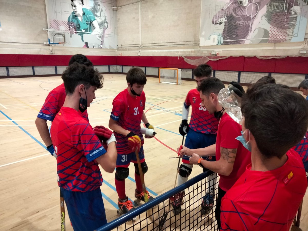 #Hockey
Mañana comienza una nueva jornada. Infinidad de partidos, ilusiones y sueños de los Nuestros. 
Mucha suerte ALAMEDANOS!!!
#VamosAlamedaHockey
<a href="/colegio_alameda/">Alameda International School</a>
<a href="/CDAlamedaOsuna/">Club Alameda Osuna</a>