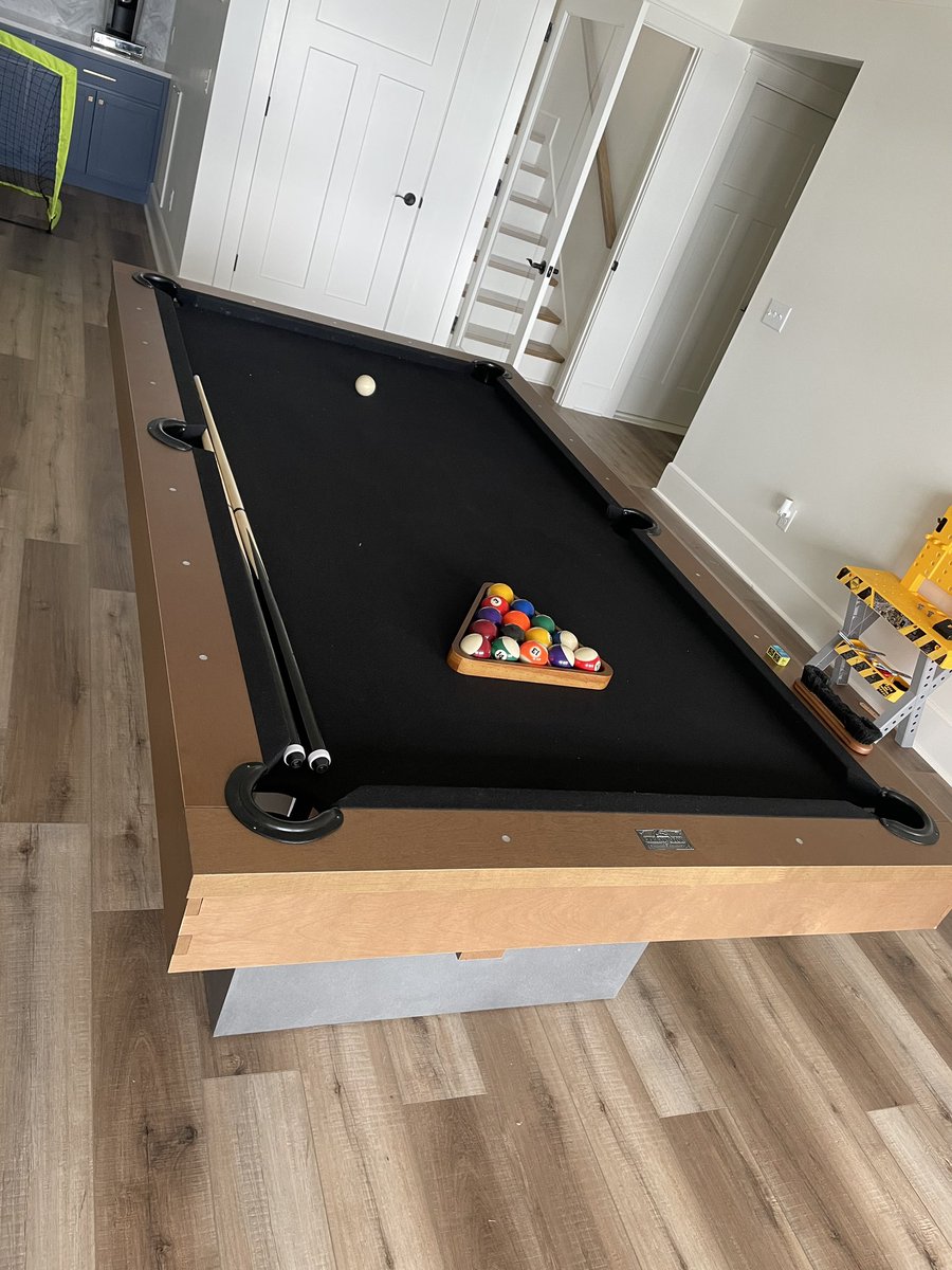 ggreiner21's tweet photo. Selling an 8 foot modern pool table. Brand new, used maybe one or two times. Shoot me a DM if you or anyone you know is interested! 🎱 https://t.co/oCeEYfGLV1