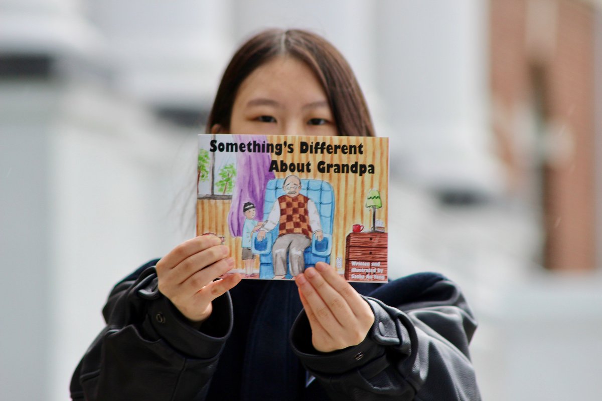 PickeringColl's tweet photo. Sasha Au Yong ‘21 wrote and illustrated a children’s storybook as part of her winning GLP Capstone Action Project in support of @ParkinsonCanada. Read more about her initiative and how you can order a copy today: https://t.co/N6bAzMvkLJ #pcGLP #PickeringCollege https://t.co/XONmUSWHU1