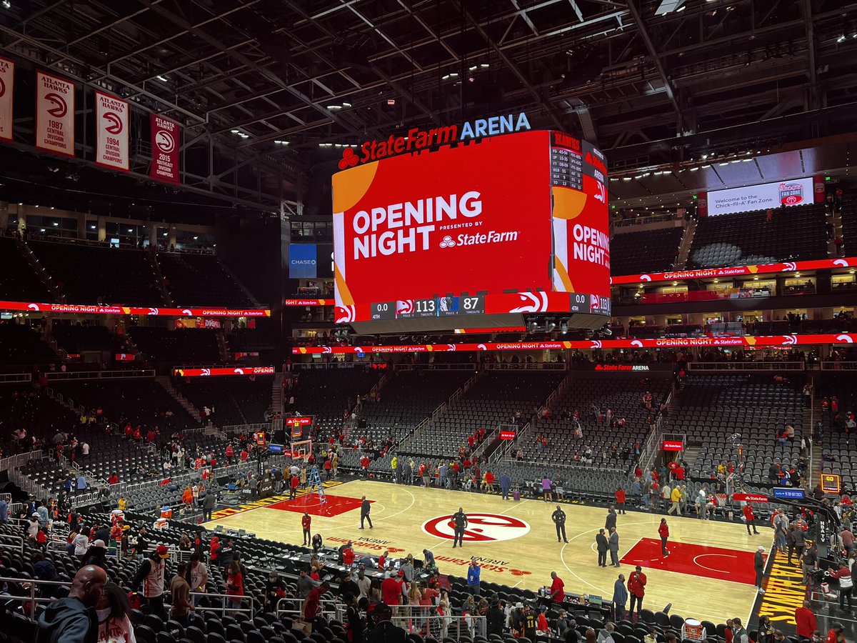 MARIOGA12000's tweet photo. Opening Night 🔥

#dalvsatl 
#openingnight
#statefarmarena
#atlantahawksbasketball
#hometeam
#instate
#gaboi
#hawksdub
#truetoatlanta https://t.co/xJDyUrdkEB
