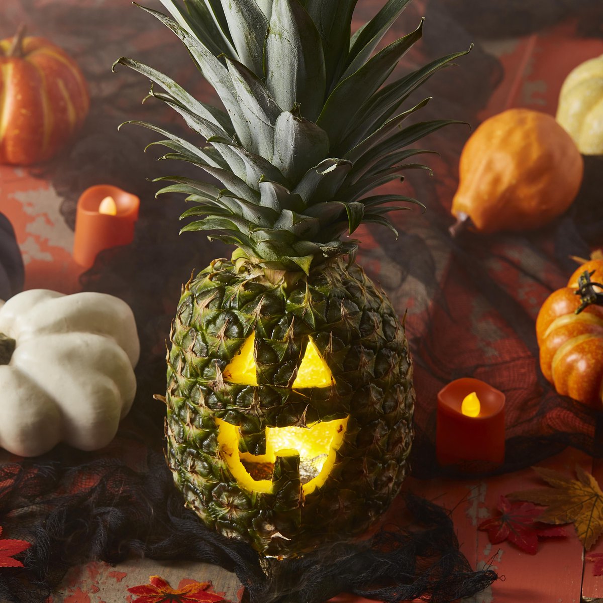 DoleTweets's tweet photo. #Halloween is just around the corner! Are you in the market for a #pumpkin? You may have noticed there has been a limited number available this season.🎃 To continue on with the festive fun, grab a Dole #pineapple and get carving!🍍 Share your Pineapple pictures with us below! https://t.co/xmxabRuQW8