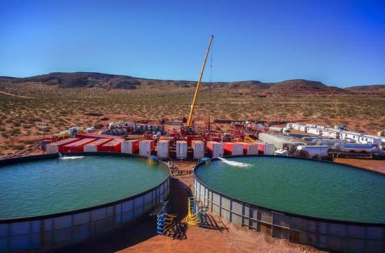 MPcorrosion's tweet photo. Water provides nutrients necessary for biofilm growth and corrosion to develop in infrastructures and increases the likelihood of MIC during or after hydrotesting. Read more about managing MIC during hydrotesting, https://t.co/uir6h0GW1D. https://t.co/L3zJAlzqnZ