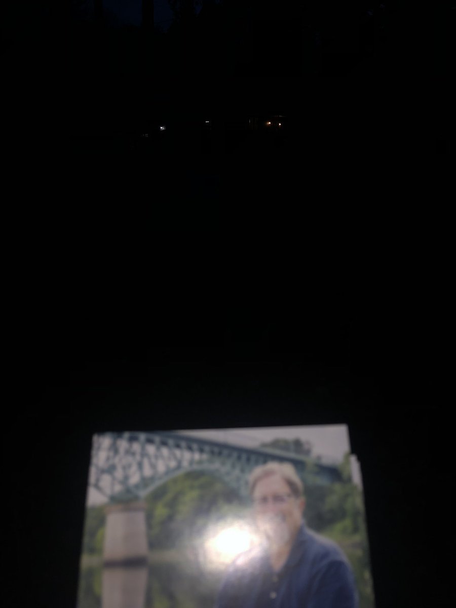 AKregenow's tweet image. It may be getting darker sooner but #TeamMaine gets the job done. Thank you to Sondra Martin and Tom Foy for all your help today! #LeadRight #StartLocal