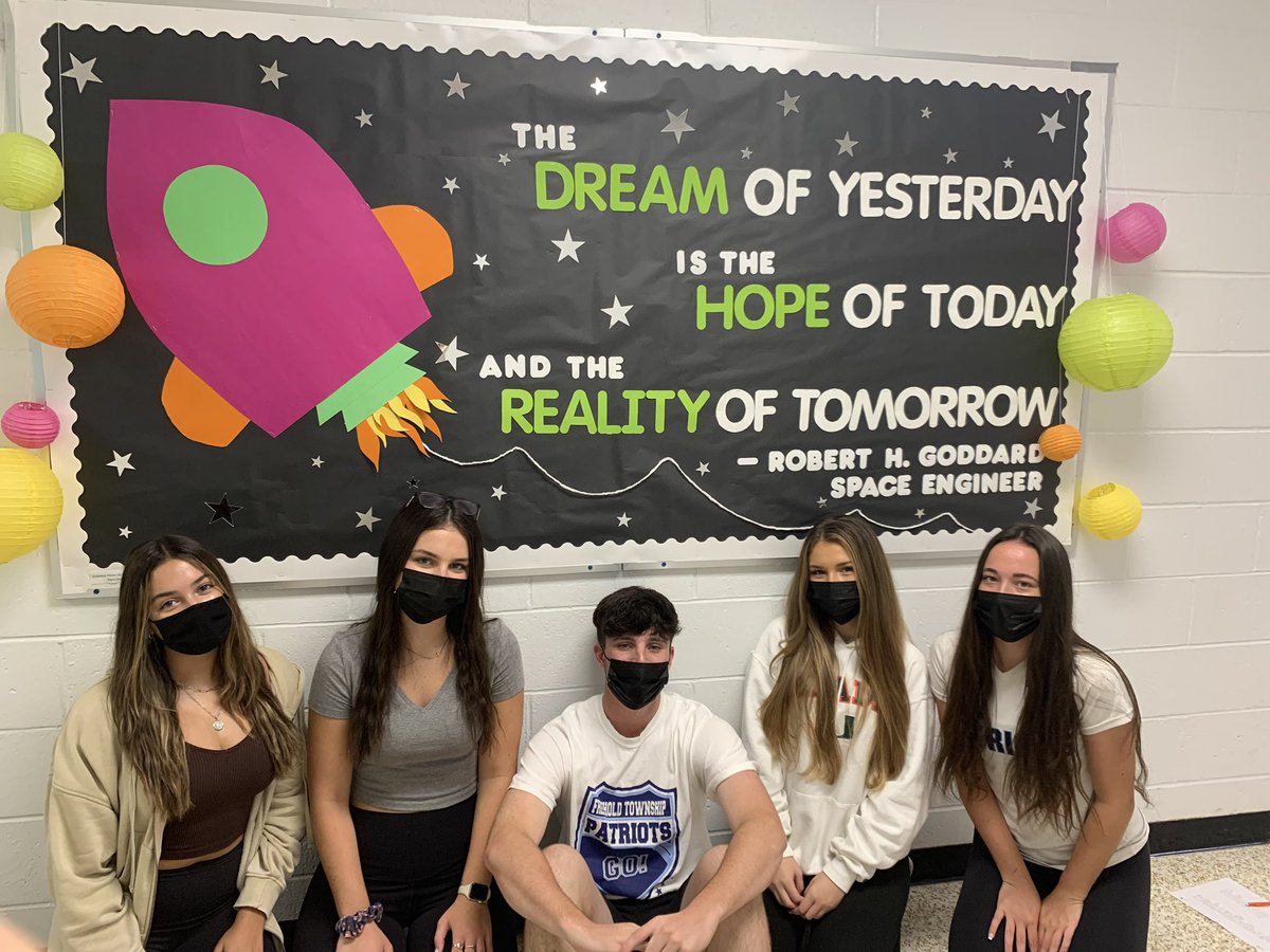 IB Program at FTHS tweet media