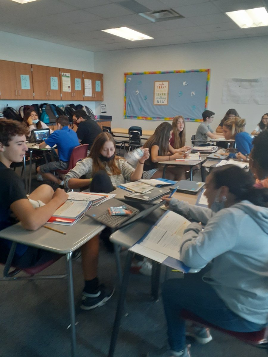 AEmmons88's tweet photo. This was such a fun icebreaker activity to introduce our new unit on  LoVe💜.  Students collaboratively analyzed fairy tale (&amp; cartoon) couples to identify which ones they thought were the best &amp; then presented their arguments to support opinions. #srhstogether #emmonsenglish https://t.co/Vwqh6fAy1f