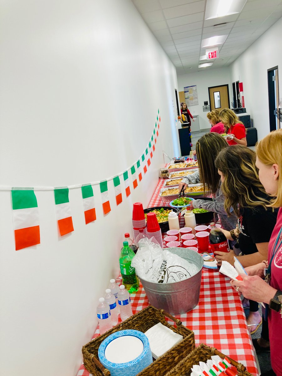 Kurk Pyros tweet media