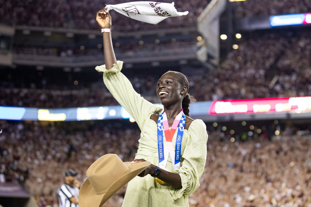 aggietfxc's tweet photo. .@WorldAthletics don't mess this up 😏

Mu named Female World Athlete of the Year nominee.

📰 https://t.co/EDvYcWOiMk https://t.co/RwEOIHHaNi