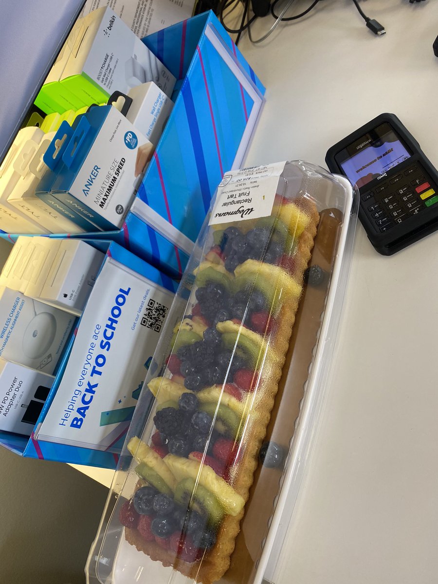 CRU CUSTOMER LOVED THE CUSTOMER SERVICE SO MUCH AT OUR LOCATION SHE BROUGHT US A LITTLE TREAT AND PURCHASED AN IPAD ALSO <a href="/LoganEaves2/">Logan Eaves</a> <a href="/elthonmunoz/">Elthon Munoz</a> <a href="/relayrichard/">Richard Totten</a>