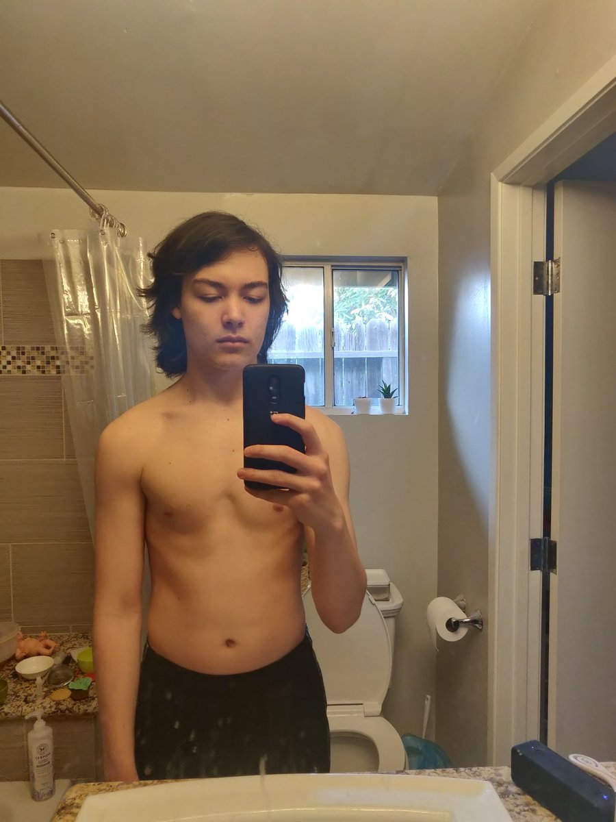 okamixo's tweet photo. Jan → Oct
9 months of calisthenics https://t.co/TuQcKmb9fw