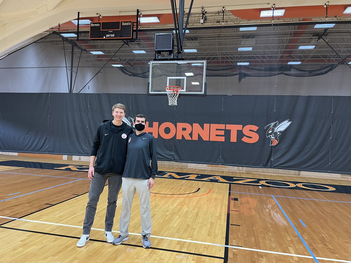 Thank you coach Giard and the Kzoo staff for your hospitality today! I feel honored to receive an offer from Kalamazoo College! #worktowin @HoopsNorthview <a href="/kzoombb/">Kalamazoo College Men’s Basketball</a>