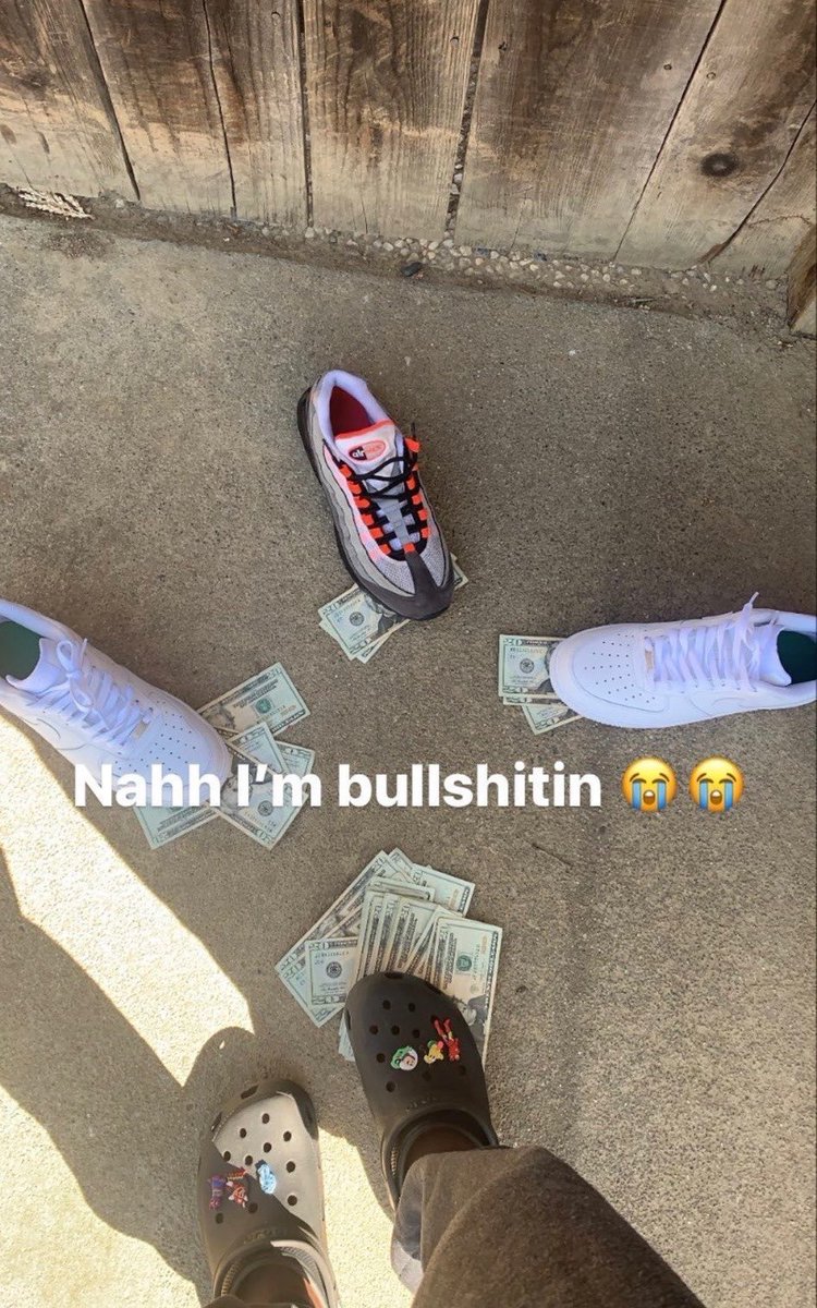 Avy (@lilavyvert) on Twitter photo 