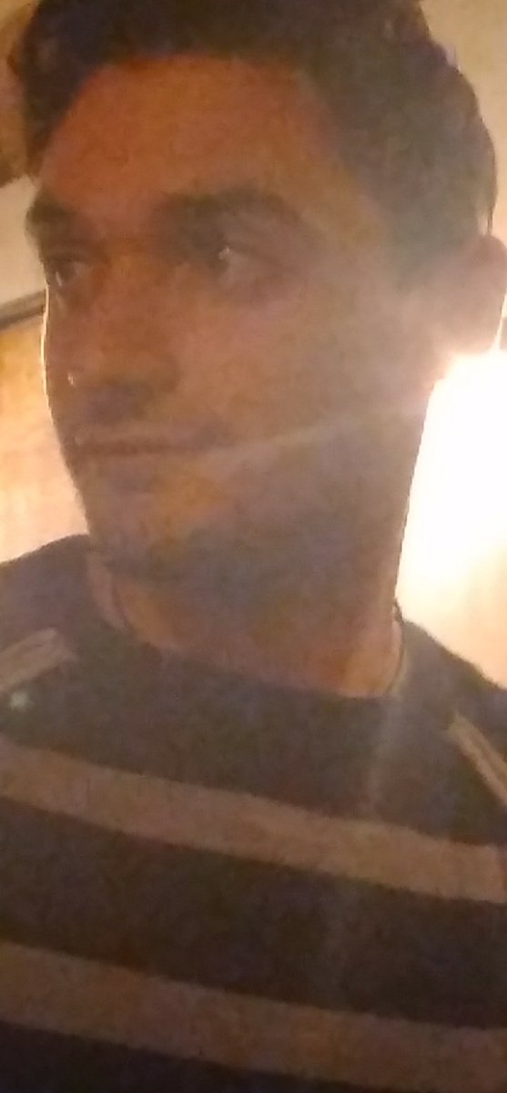 LucaEsposti4's tweet photo. Emanuele Lorenzoni è singol perciò seguitelo https://t.co/Tz4VfcXZl6