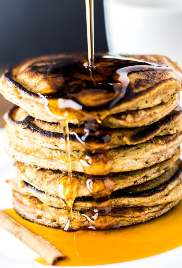 theJordAnomaly's tweet photo. Oh, did these Maple Butternut Squash Pancakes make your mouth water?? Good news--this recipe is easy-peasy! These simple paleo pancakes are full of delicious flavor, and made in a blender!😋😍 
https://t.co/vHorHfYMdP  https://t.co/eGvqN1EfIn