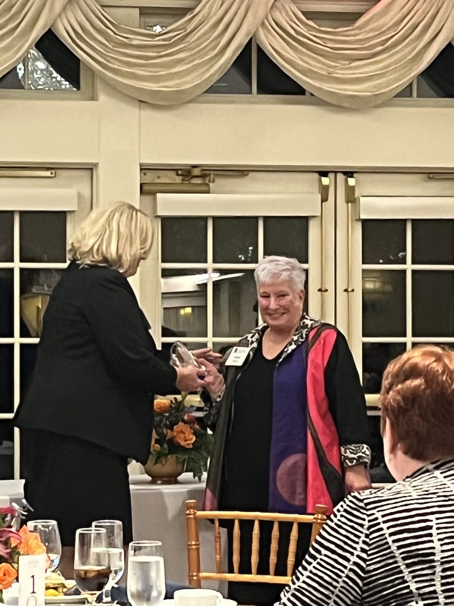 deansuestocker's tweet photo. Honored tonight to receive the @fpbnursing Distinguished Alumni Award. My passion will always be for the profession of nursing and I am grateful for my experience at FPB and my association with the school. Thankful to have family and many respected colleagues to share this with. https://t.co/yb2U9jWzbT