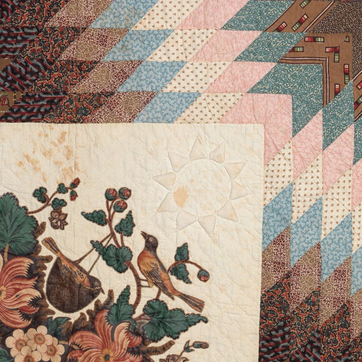 metmuseum's tweet photo. Quilt fast, die warm 🪡

This 19th-century "Star of Bethlehem" quilt was likely made in the southeastern United States—and the presence of paired Baltimore orioles in its four corner blocks makes Maryland a likely candidate.

Learn more: https://t.co/SXCm1wmwga https://t.co/geLzBl3s00