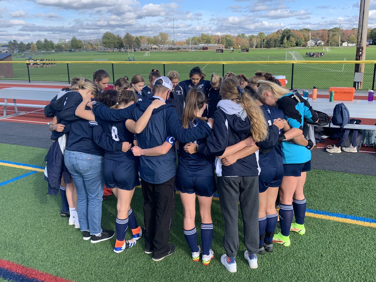 EABD girls varsity win 2-1 against Albion to move on! Let’s go Blue Devils