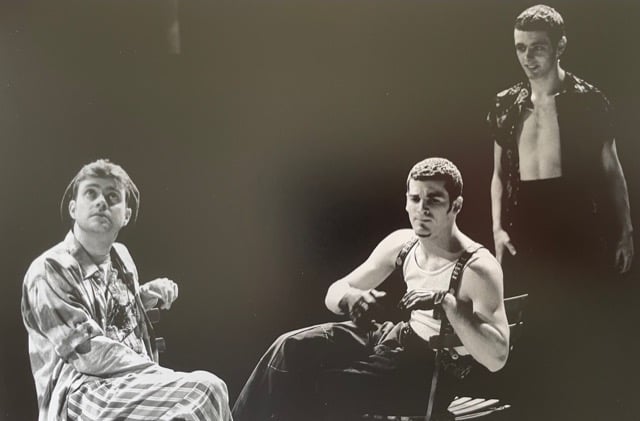 icarus_drowned's tweet photo. Michael Sheen performing as Romeo in Romeo and Juliet at the Royal Exchange Theatre in Manchester in 1992. He was only 23 years old here! Photos shared courtesy of Jud Meyers who played Mercutio. https://t.co/RhOq8bQy8e