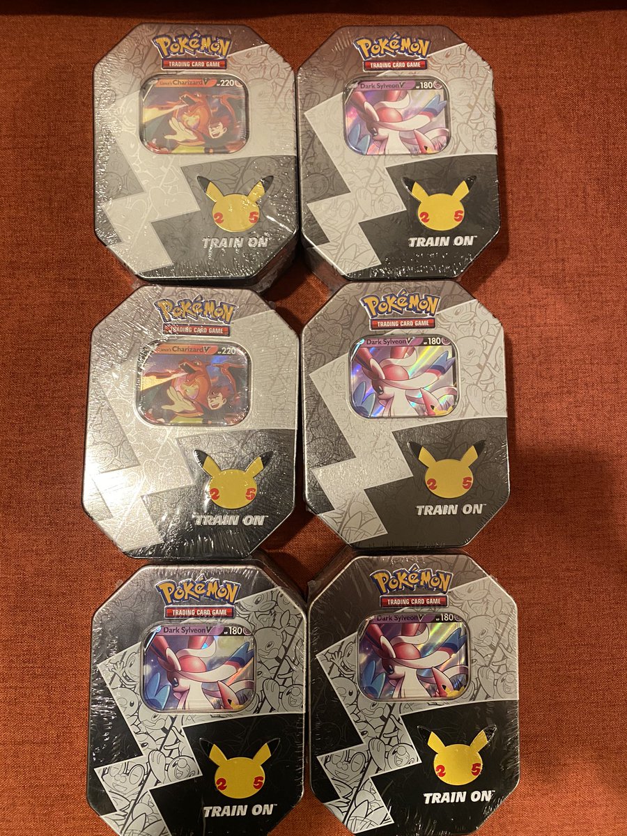 🔥 Giveaway Time🔥 For a chance at a pair of Walmart Exclusive Celebrations Tins all you gotta do is: ✅ Like & RT this ✅ Be Following ✅ Thats all. Thanks for everything #7DaysofDrops I'll pick 3 winners on Saturday 10/23