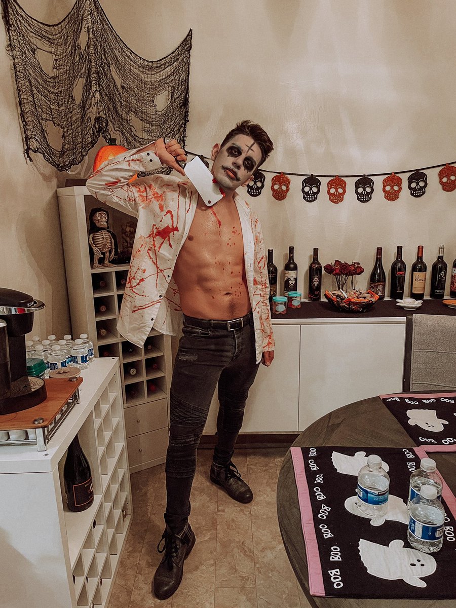 luiz925's tweet photo. I’ll split you in half 😈🔪 https://t.co/u6KFRr6QVQ