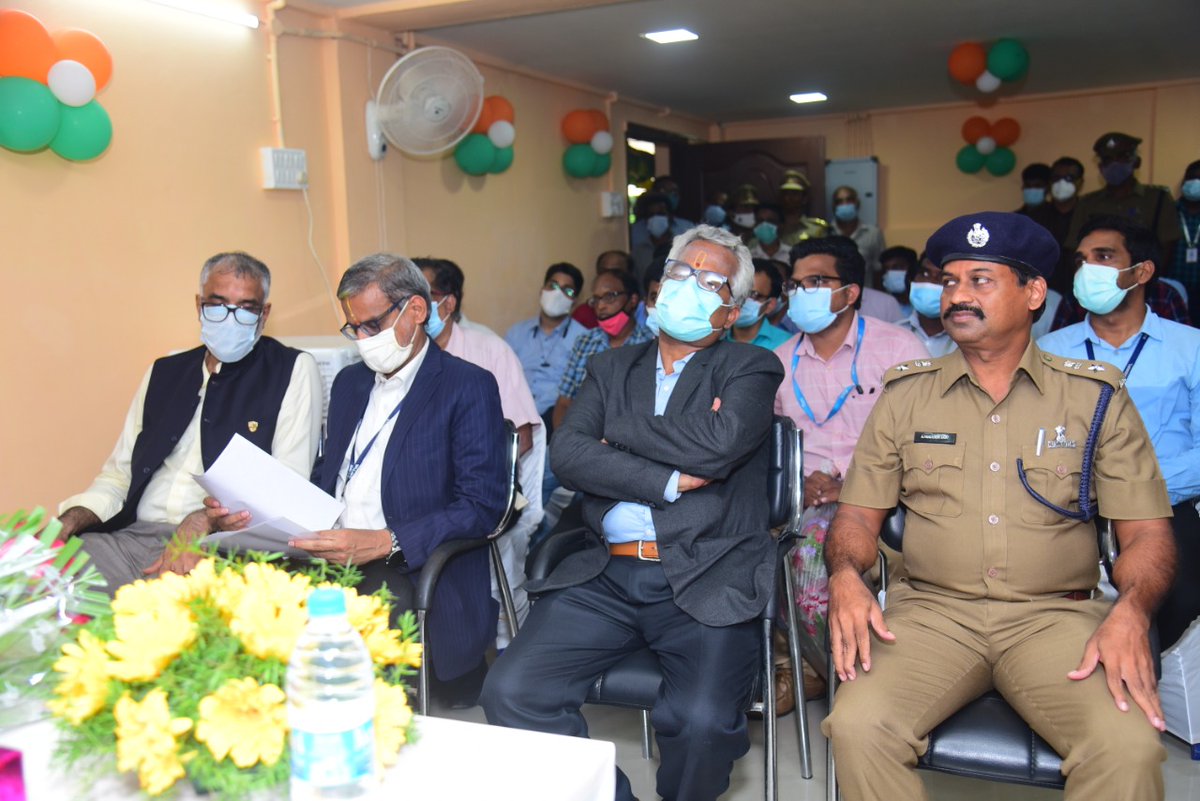 SattvaLogGroup's tweet photo. The Heart of Indian Detroit today by Chief Commissioner of Customs , Tiruchirappalli Dr Uma Shankar IRS in the presence of Shri D Anil IRS commissioner of customs!
This will facilitate faster clearance of export cargo and reducing dwell time to zero ! (2/2) https://t.co/HpBhG3ctgP