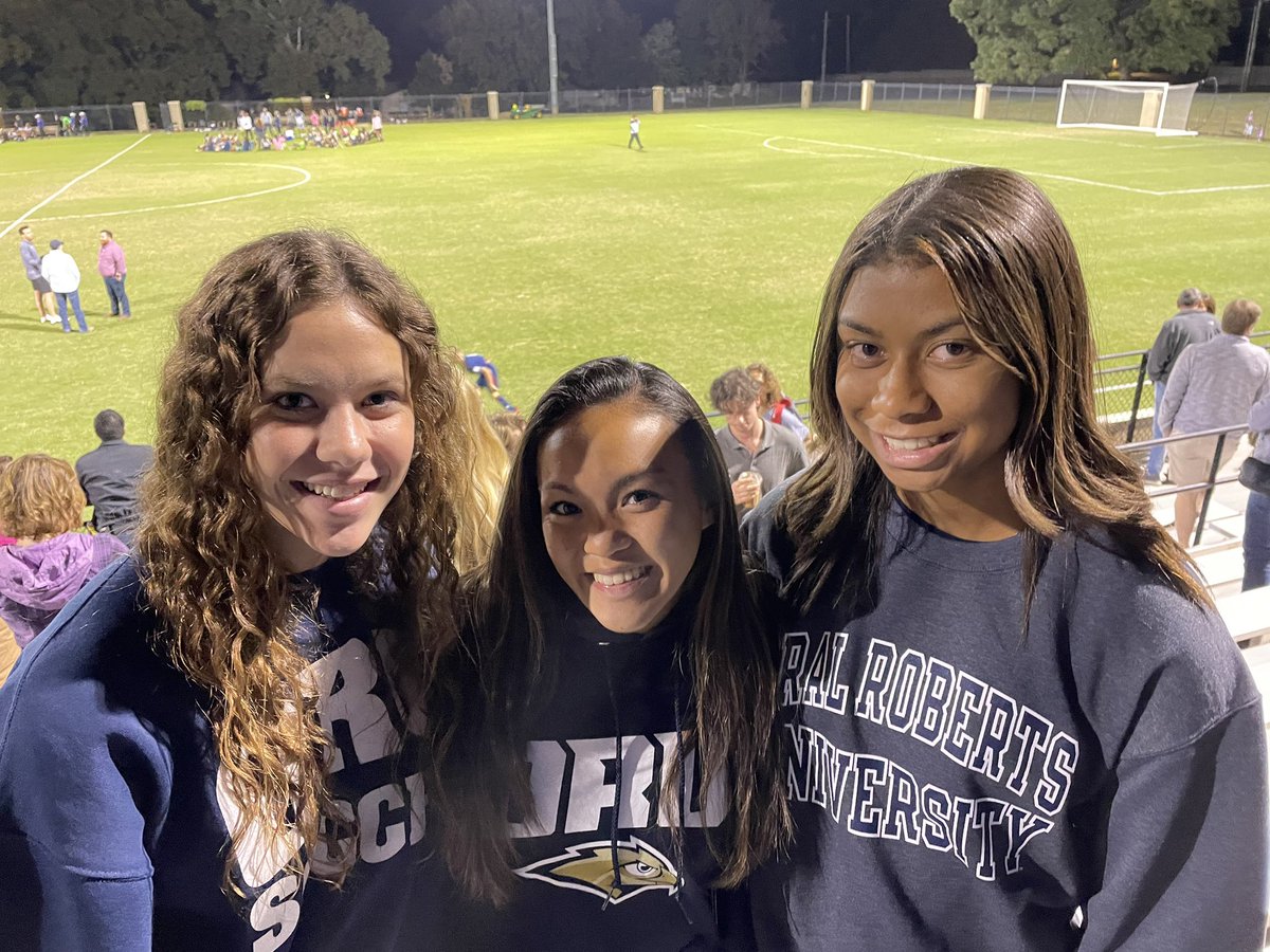 Tessa_Edwards5's tweet photo. Having a great official visit!! Great win against St. Thomas! @ORUWSoccer https://t.co/X1Tt6pFqSO