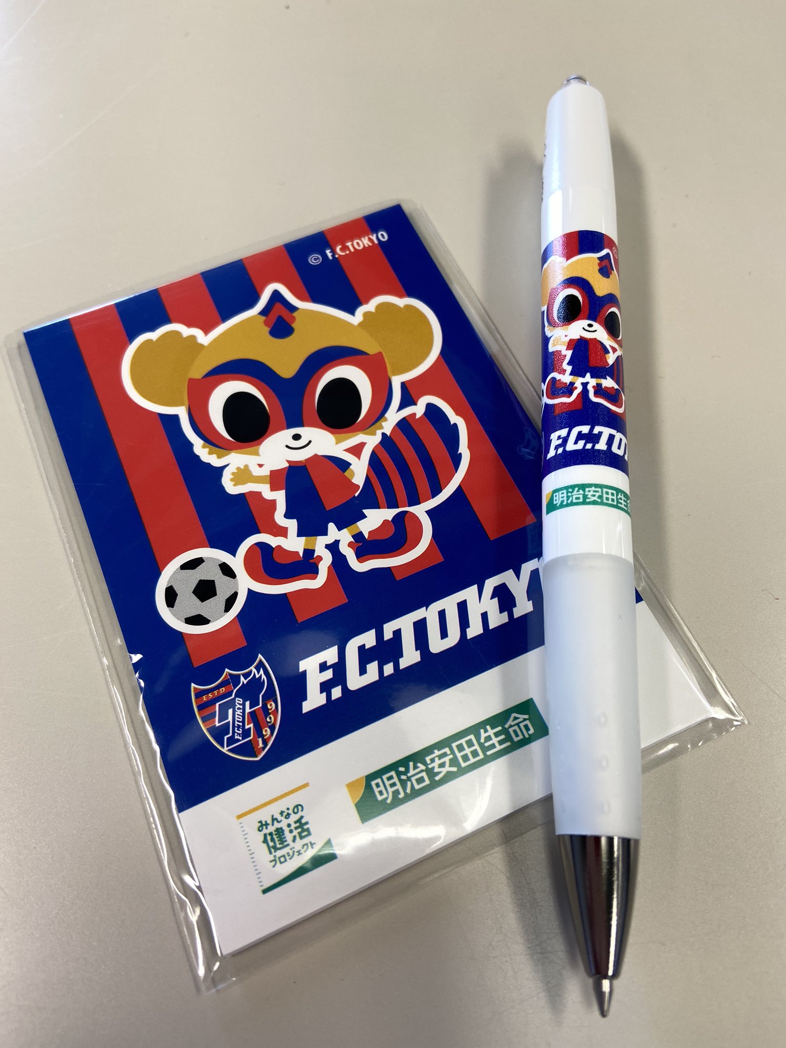 日々野 谷川 真理 今日はこのあとfc東京vs鹿島アントラーズをお届けしまーす 解説 岩政大樹さん 実況 桑原学さん インタビュー 日々野です Fc東京 鹿島アントラーズ ｊリーグ Dazn 味の素スタジアム ペンとメモ帳をいただきましたd O