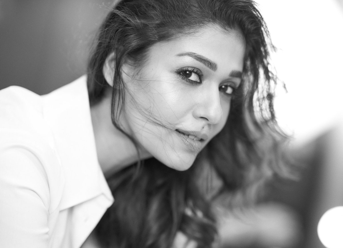 Team_Nayanthara's tweet photo. #PostpackupShoot by @avigowariker 🖤🤍

#Nayanthara https://t.co/PXadTlwPDV